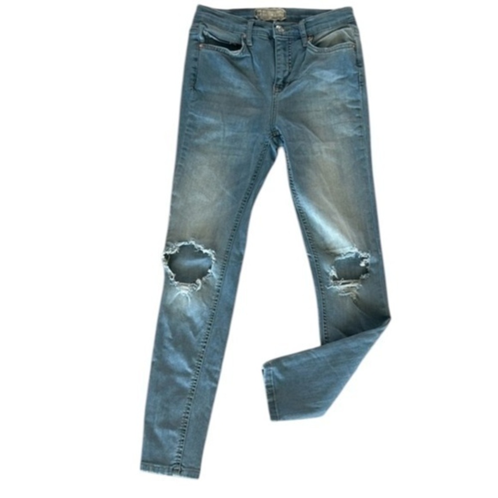 Free People light wash busted knee skinny jeans size 26
